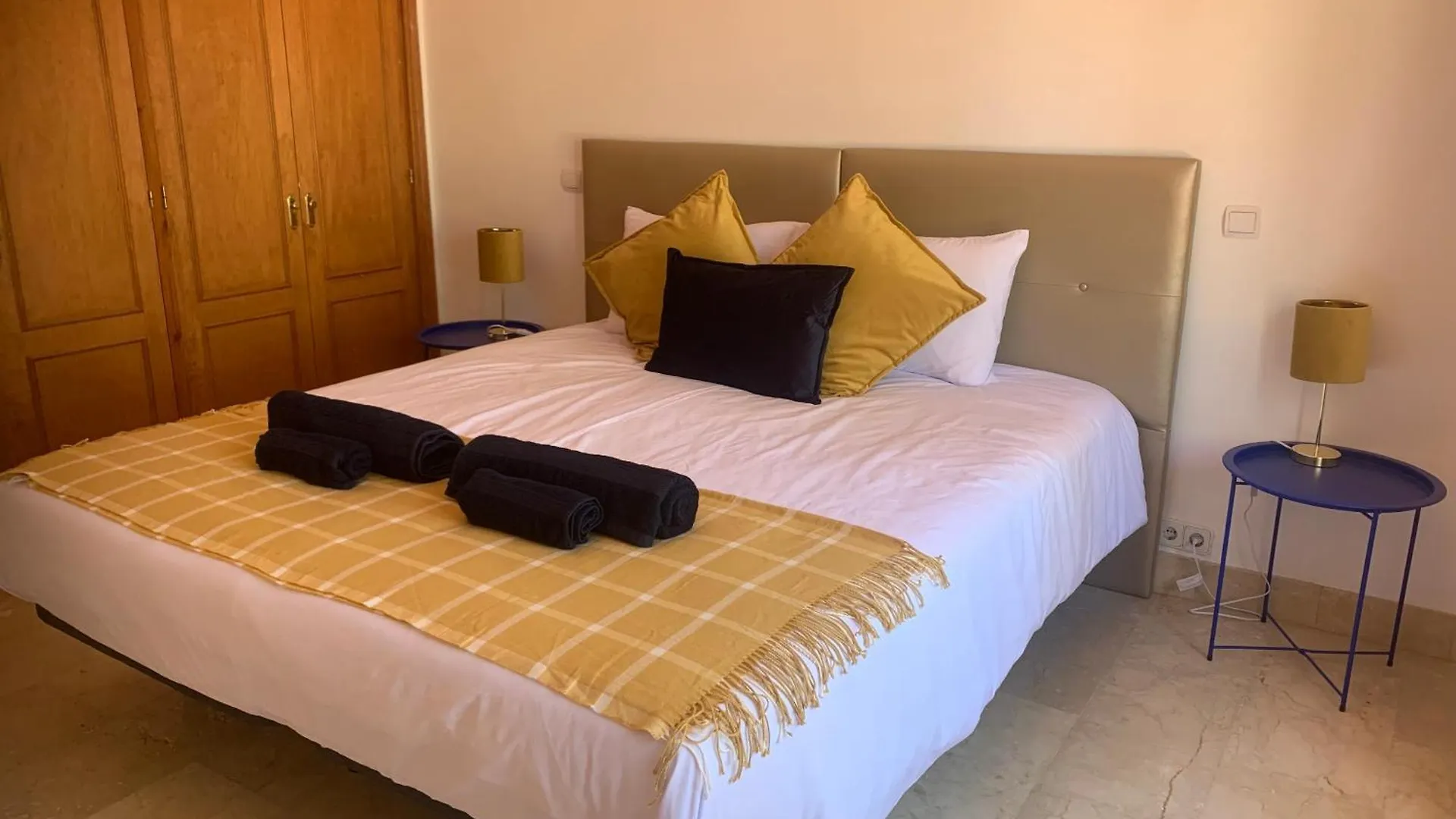 Villa Casa Hermosa Mijas- 7 Bedroom Villa-Sleeps 14 Málaga